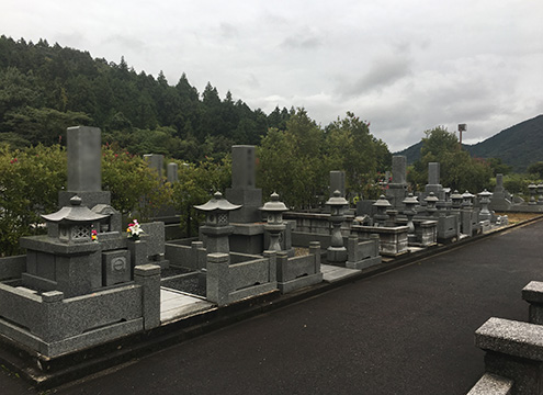萩市営　平野墓地