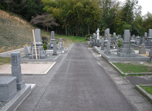 伯耆町町営公園墓地