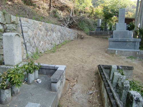 龍泰寺墓苑