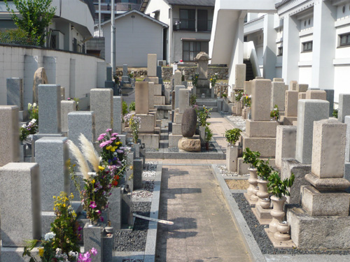 中勝寺墓地