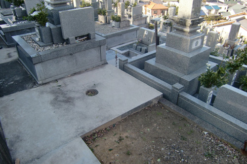 宝塔寺墓苑