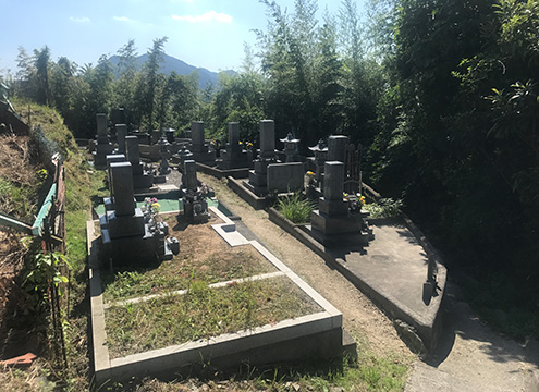 呉市営　望地墓地