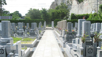 伊保崎公園墓地