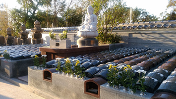 齢延寺墓地　永代供養墓