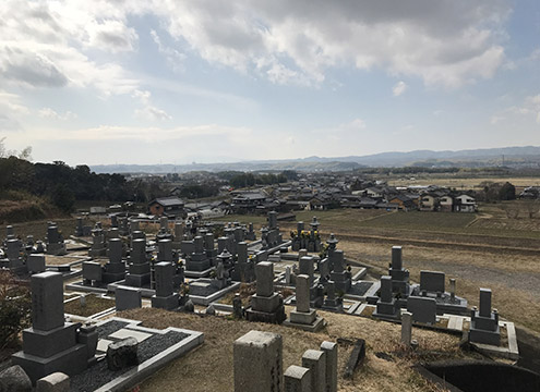 綺田墓地