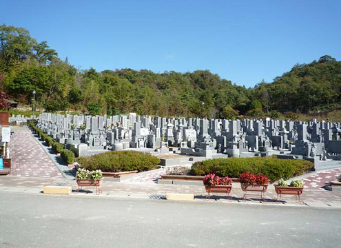 光明寺墓地公園