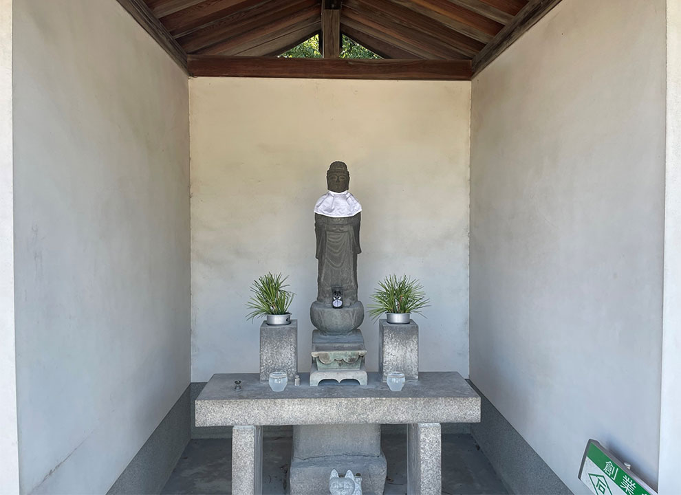 野中共同墓地