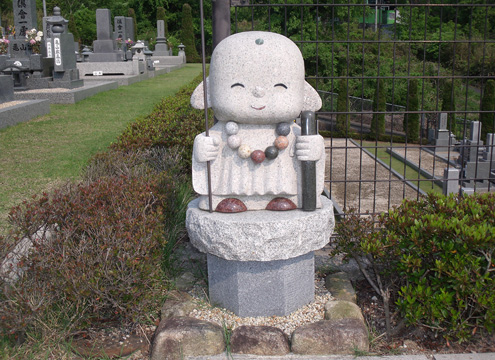 薬師院沼田墓苑