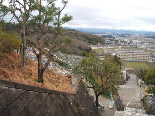 城ヶ丘墓地公園