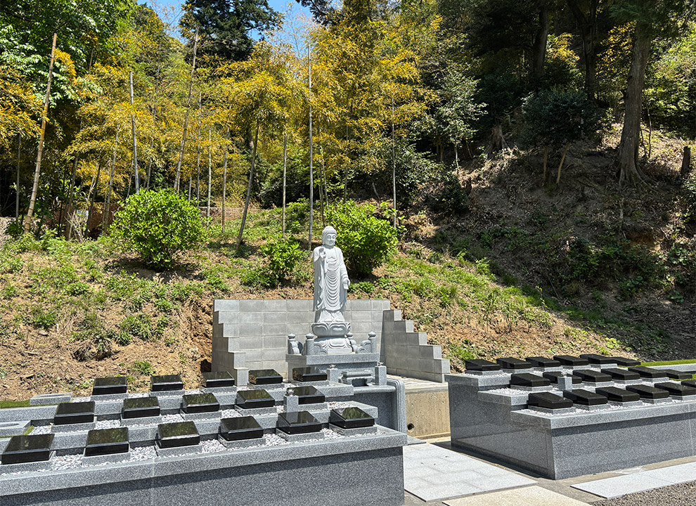 本告寺霊園　樹木葬