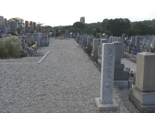 曹流寺墓苑(平和公園内)