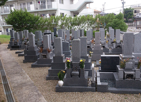 浄土真宗本願寺派(西本願寺)報恩寺墓地