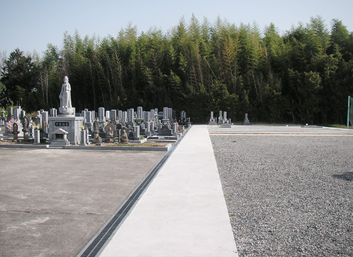 蓮性院墓苑