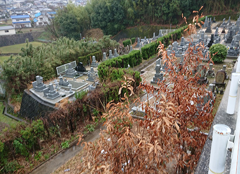 岡の鼻墓苑