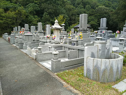 嘉麻市営　山田白馬霊園