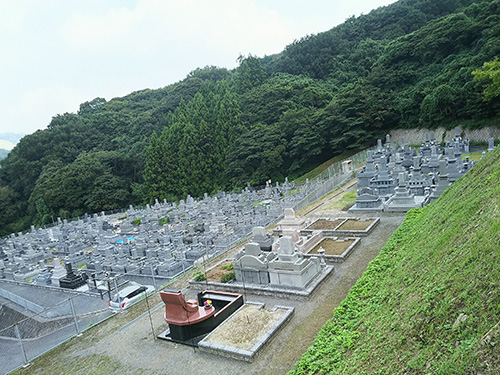 苅田町営　かんだ霊園