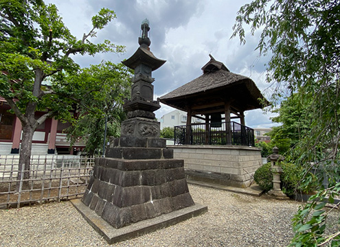 禅定院墓地