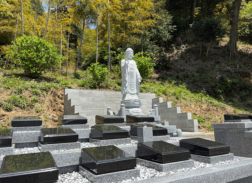 本告寺霊園　樹木葬