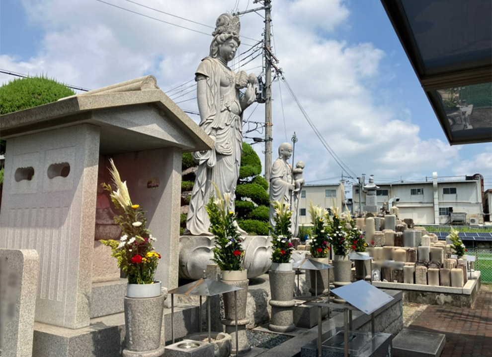 植附・芝墓地