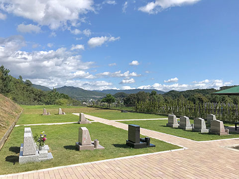 神戸山田霊苑