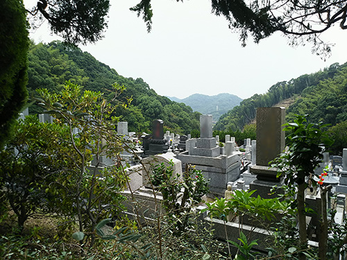 福岡市立　三日月山霊園