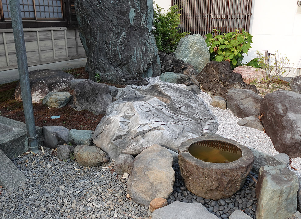 島田やすらいの樹木葬 道円寺